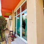 3 Mamaia