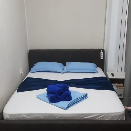 3 * Mamaia